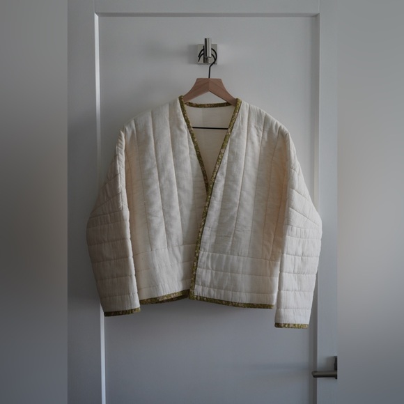Handmade Elegant Cream Quilted Jacket - Picture 2 of 9